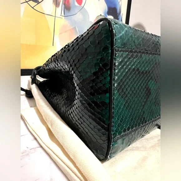 FENDI Peekaboo Mini Green python bag - Picture 10 of 16